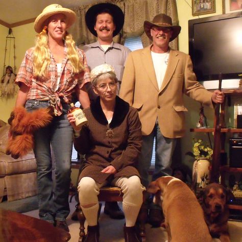 The Beverly Hillbillies Beverly Hillbillies Costumes, Hillbilly Costume, Hillbilly Party, Hill Billy, Beverly Hillbillies, The Beverly Hillbillies, Homecoming Week, Easy Costume, Three's Company