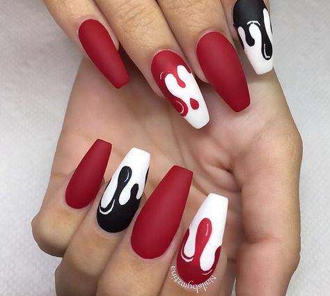 ριитєяєѕт @IIIannaIII Blood Nails, Red And White Nails, Red Nail Art Designs, Red Nail Art, Halloween Acrylic Nails, Black Acrylic Nails, Cute Halloween Nails, Drip Nails, Thanksgiving Nails