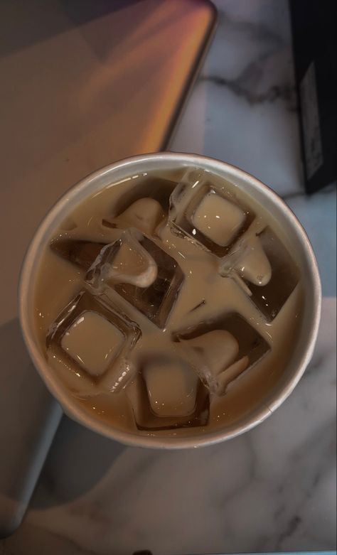 coffee , study , dark asthetic , studying , neutral asthetic , macbook Coffee Asthetic Snap, Coffee Fake Snap, Cold Coffee Snap, Coffee Study, Coffee Obsession, Cozy Coffee, Coffee Pictures, Food Therapy, Girlfriend Goals