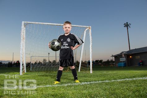 Individual Soccer Pictures, Soccer Team Pictures Poses, Soccer Photoshoot Ideas Kids, Kids Soccer Pictures, Youth Soccer Pictures, Soccer Photography Poses, Soccer Team Pictures, Kids Soccer Team, Soccer Team Photos