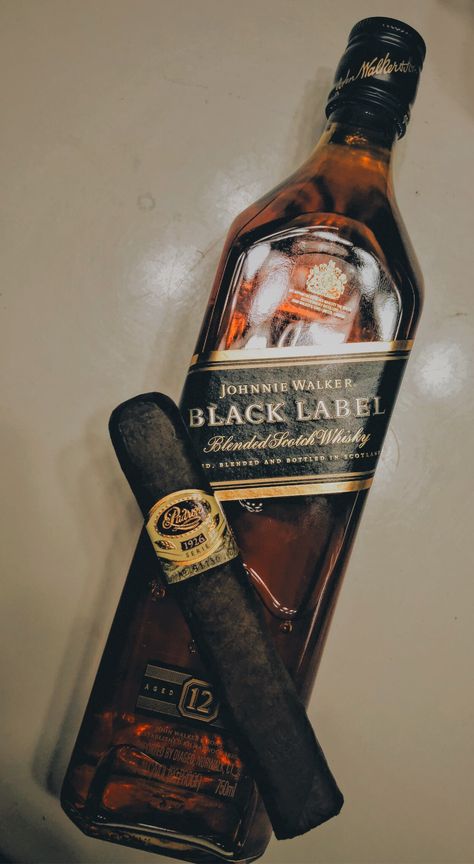 Johnnie Walker Black Label, Whisky Drinks, Success Inspiration, Alcohol Aesthetic, Good Cigars, Alcohol Bottles, Cigars And Whiskey, Education Inspiration, Scotch Whiskey