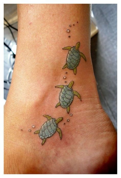 60 Great Examples of Sea Turtle Tattoos with Meanings Small Turtle Tattoo, Sea Turtle Tattoo, Turtle Tattoo Designs, Small Turtle, Tattoo Trend, Muster Tattoos, Meaningful Tattoos For Women, Hawaiian Tattoo, Turtle Tattoo