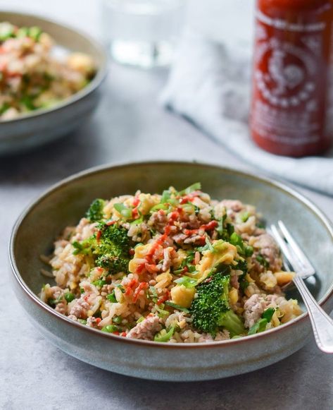 Thai Pork Fried Rice - easy weeknight recipe that my whole family loves. And if it can be made inexpensively from pantry staples and just a few fresh ingredients from the supermarket, all the better. This Thai pork fried rice is one of those recipes. It’s a much more delicious variation of the usual Chinese fried rice, and it comes together in under 30 minutes. #friedrice #easydinner Meat Fried Rice, Buttermilk Fried Chicken Tenders, Starters For Dinner, Pork Fried Rice Recipe, Rice Pork, Thai Pork, Once Upon A Chef, Pork Fried Rice, Arroz Frito