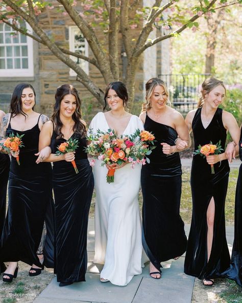 15 Velvet Bridesmaid Dresses: Trendy Ideas + FAQs ❤ velvet bridesmaid dresses black long simple shoprevelry #weddingforward #wedding #bride #blackbridesmaiddresses #velvetbridesmaiddresses Black Velvet Bridesmaids, Bridesmaids In Black, Photography Bridesmaids, Bridesmaid Dresses Black, Long Velvet Dress, Rust Bridesmaid Dress, Dresses 15, Velvet Bridesmaid, True Bride