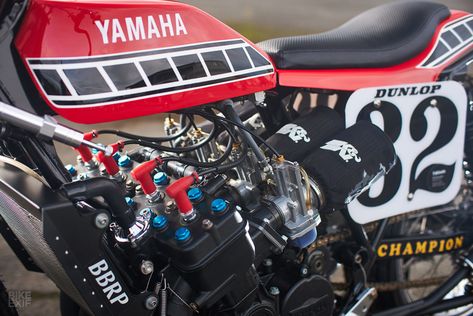 This Yamaha TZ750 flat track racer is also street legal Flat Track Racing, Flat Track Motorcycle, Track Motorcycle, Kawasaki Motorcycle, Yamaha Racing, Flat Tracker, Bike Exif, Yamaha Motorcycles, Yamaha Yzf R6