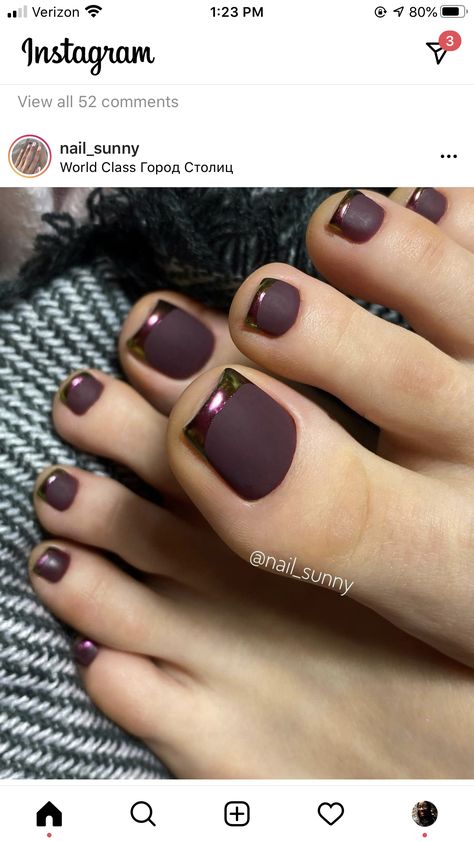 December Pedicure Colors, Dark Brown Toe Nails, Brown Toe Nail Designs, Winter Pedicure Colors, Makeup Costume Ideas, Magical Nails, Nail Sunny, Black Toe Nails, Nail Art Pedicure