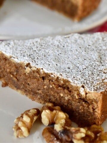 Walnut Recipes, Italian Cake, Walnut Cake, Italian Kitchen, Cake Tasting, Piece Of Cake, Italian Desserts, Gluten Free Desserts, Coffee Cake