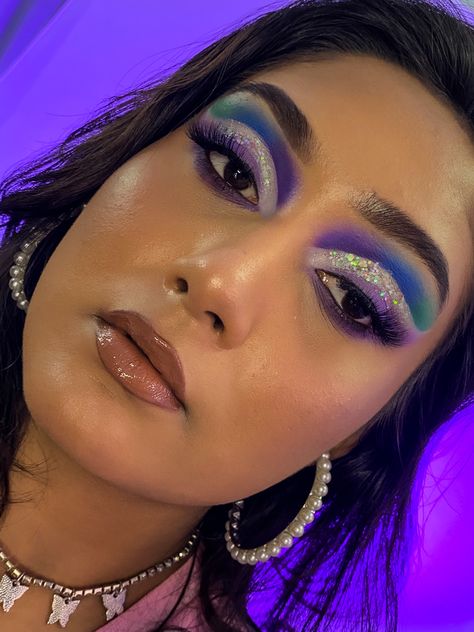 Fade Into Hue Palette Looks, Fade Into Hue Palette, Fade Into Hue, Eye Makeup Ideas, Colorful Eye Makeup, Makeup Ideas, Septum Ring, Makeup Tutorial, Eye Makeup