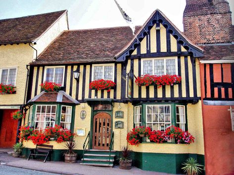 Lavenham, Suffolk, England #lavenham #suffolk #england Old Market, Suffolk England, Norwich Norfolk, British Pub, English Village, Thatched Cottage, Dream Cottage, Old Farm Houses, England Uk