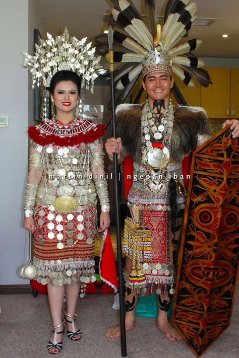 Iban Traditional Costume, Ngepan Iban, Sarawak Cultural Village, Dayak Borneo, Hmong Clothes, Traditional Dance, Traditional Costume, Traditional Fashion, World Cultures