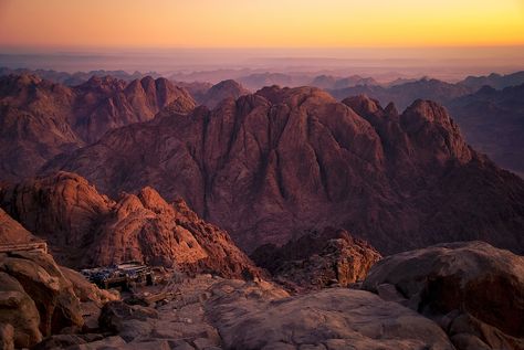 Mountt Sinai, Sinai Egypt https://www.youtube.com/channel/UCfroQwMUoSttLRaXMf935BA?sub_confirmation=1 👈 for Sinai tours, itineraries, fun activities and spectacular locations #MounttSinai #西奈山 #सिनाईपर्वत #MonteSinai #جبلسيناء #GunungSinai #ГораСинай #সিনাইপর্বত #MonteSinai #MontSinaï #thetravelhackinglife #Sinai #Egypt #埃及 #मिस्र #Egipto #مصر #Mesir #Египет #মিশর #Egito #Egypte Mount Sinai Egypt, Rafael Urdaneta, Saint Catherine's Monastery, Monte Sinai, Mountain Formation, Iphone Paper, Sinai Peninsula, شرم الشيخ, Scripture Writing Plans