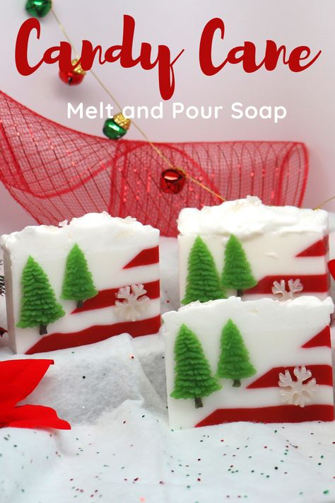 Winter Melt And Pour Soap Recipes, Christmas Soap Recipes Melt And Pour, Christmas Melt And Pour Soap Ideas, Christmas Soaps, Soap Design Ideas, Peppermint Cocoa, Diy Soap Bars, Homemade Soap Bars, Mp Soap