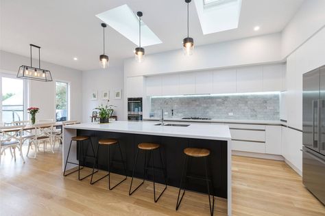 Modern seamless design - Contemporary - Kitchen - Auckland - by Kitchen Mania | Houzz UK Eames Kitchen, Breakfast Bar Diy, Bar Diy, Kitchen Diner, Diy Pallet, Open Kitchen, Open Plan Kitchen, Küchen Design, Contemporary Kitchen