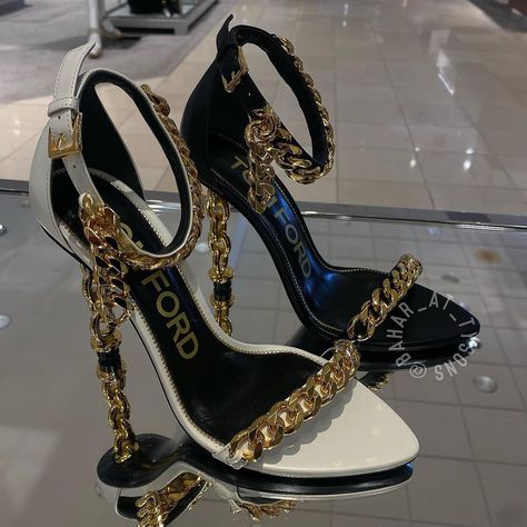 Heels With Chains Ankle Straps, Tom Ford Heels, Ootd Women, Hello Lover, Heels Outfits, Valentino Studs, Designer Heels, Ankle Straps, Personal Shopper