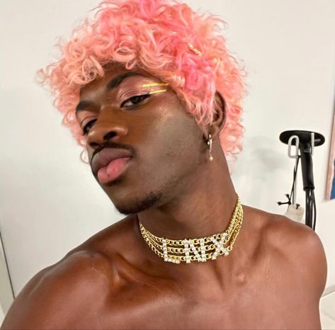 Baby Pink Hair, Celebrity Men, Gender Fluid, Black Men Street Fashion, Pink Wig, Wild Heart, No Eyeliner Makeup, Creative Hairstyles, Hair Reference