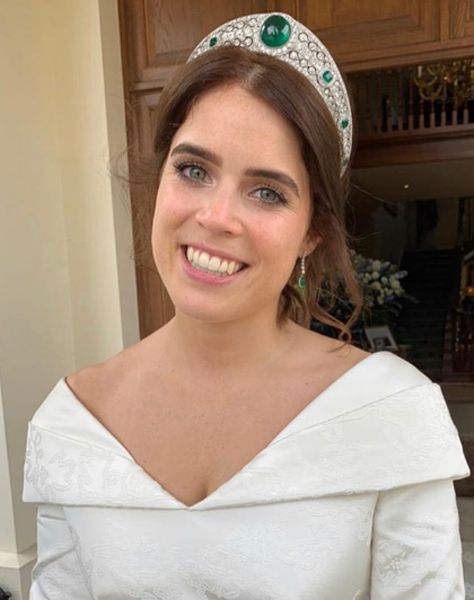 princess-eugenie-on-her-wedding-day Sarah Ferguson Wedding, Eugenie Wedding, Jack Brooksbank, Magic Dust, Principe Harry, Elisabeth Ii, Sarah Ferguson, Princess Beatrice, Duchess Of York