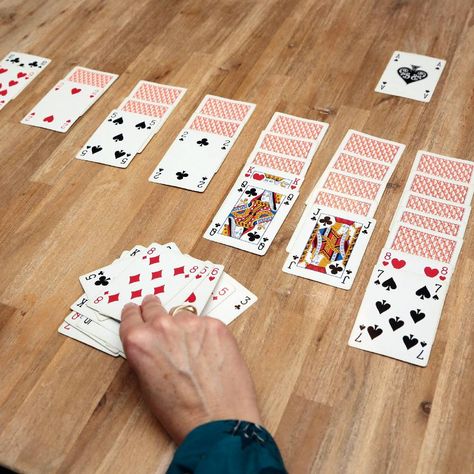 Addicted to playing solitaire? Find out more about your favorite card game! Solitaire Cards, Solitaire Card Game, Spider Solitaire, Solitaire Game, Solo Games, Classic Card Games, Solitaire Games, Play Money, Napoleon Bonaparte