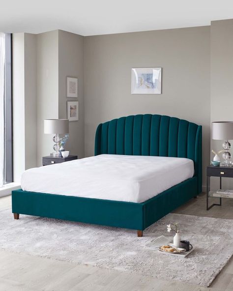 #BedroomFurnitureDesign #BedroomFurnitureIdeas #BedroomFurnitureSets #BedroomFireplace #BedroomFeatureWall #BedroomFengShui Teal Bed Bedroom Ideas, Bed Upholstery Designs, New Bed Designs 2024 Modern, Emerald Bed, Teal Bed, King Size Bed With Storage, Velvet King Size Bed, Royal Bedroom Design, Statement Bed