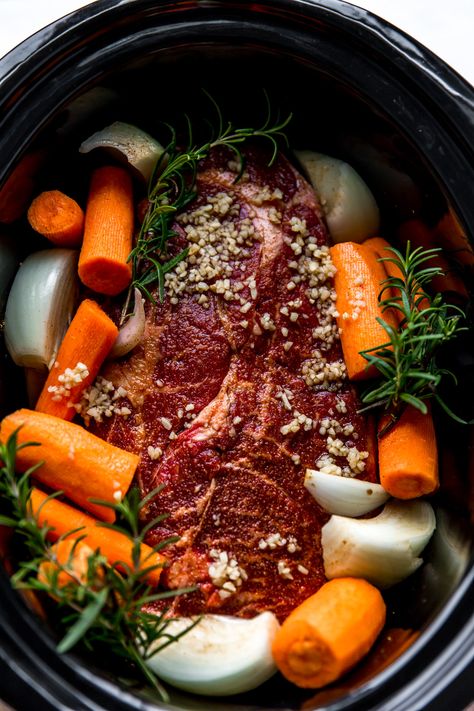 Sunday Pot Roast, Chuck Roast Crock Pot Recipes, Balsamic Pot Roast, Delicious Pot Roast, Crockpot Pot Roast, Perfect Pot Roast, Pot Roast Crock Pot Recipes, Chuck Roast Recipes, Best Pot Roast