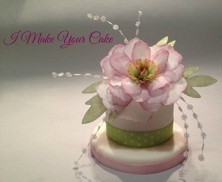 Wafer Paper Peony Cake by SosiP Edible Paper Flowers, Wafer Flowers, Wafer Paper Tutorial, Peony Cake, Paper Peony, Wafer Paper Flowers, Wafer Paper Cake, Gumpaste Flowers, Edible Paper