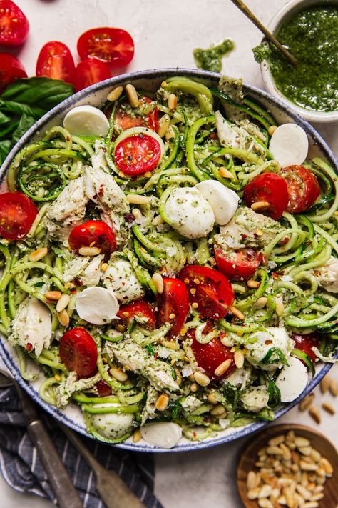 This stunningly beautiful, twisty-twirly pesto zoodle salad with fresh mozzarella, chicken and toasted pine nuts is a textural, colorful study in how to make the most of the late-summer harvest. Best Zoodle Recipe, Zoodle Pasta, Zoodle Salad, Making Zucchini Noodles, Pesto Zoodles, Grilled Steak Salad, Best Summer Salads, Pasta Substitute, The Modern Proper