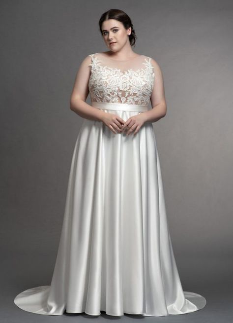 November Wedding Dresses, Vienna Wedding, Plus Size Brides, Western Wedding Dresses, Plus Size Wedding Gowns, White Champagne, Wedding Dress Champagne, Plus Size Bride, Plus Size Gowns