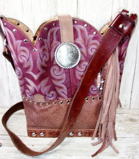 Top Shelf Cowboy Boot Purse with Fringe TS287 https://christhompsonbags.com/products/handmade-leather-purse-cowboy-boot-purse-western-leather-purse-ts287 Chris Thompson Bags #Bestseller Best Cowboy Boots, Purse With Fringe, Boot Purse, Totes Boots, Cowboy Boot Purse, Fringe Cowboy Boots, Statement Purse, Hipster Purse, Handmade Leather Tote