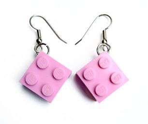 how to make Lego Earrings Lego favors, lego prizes Diy Lego Earrings, Fimo Ring, Lego Earrings, Lego Jewelry, Crazy Earrings, Diy Lego, Homemade Earrings, Weird Jewelry, Funny Earrings