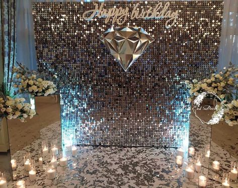 Diamond Backdrop Ideas, Players Ball, Shimmer Wall Backdrop, Bling Party, Diamond Party, Wedding Balloon Decorations, Shimmer Wall, Bride Bachelorette, Birthday Balloon Decorations