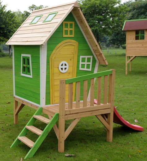 play house Childrens Wooden Playhouse, Kids Playhouse Outdoors, Pallet Playhouse, Playhouse Plans, Diy Playhouse, Wood Projects Plans, Wendy House, Pallet House, Wooden Pallet Furniture