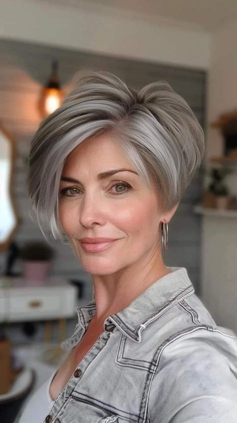 Pixie Haircut Thick Straight Hair, Salt And Pepper Pixie Haircut, Angled Pixie, Stacked Inverted Bob, Inverted Bob Haircut, Spiky Hairstyles, Κούρεμα Bob, Angled Bob Hairstyles, Short Silver Hair