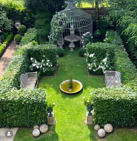 French Parterre Gardens, Hamptons Fence, French Cottage Garden, Garden Ideas Driveway, France Normandy, French Gardens, Parterre Garden, Orchard Garden, Rose Garden Design