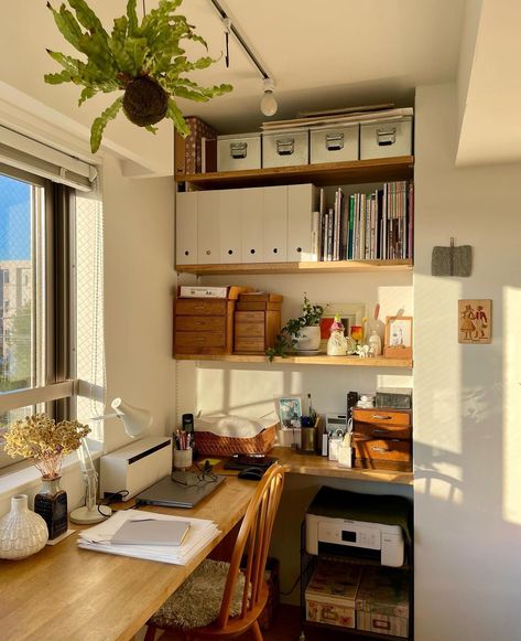 Study Area Apartment, Cute Office Space At Home, Apartment Desk Area, Tiny Room Office, Small Home Workspace, Tiny Home Office Space, Study Area Aesthetic, California Room, Study Corner