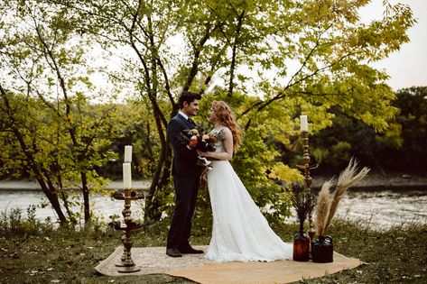 Boho Park Wedding, Elopement Ideas Decoration, Rugs At Wedding Ceremony, Wedding By The River Ideas, Rug Ceremony Wedding, Backyard Ceremony Decor, Bridal Ceremony Ideas, River Wedding Ideas Outdoor Ceremony, Small River Wedding