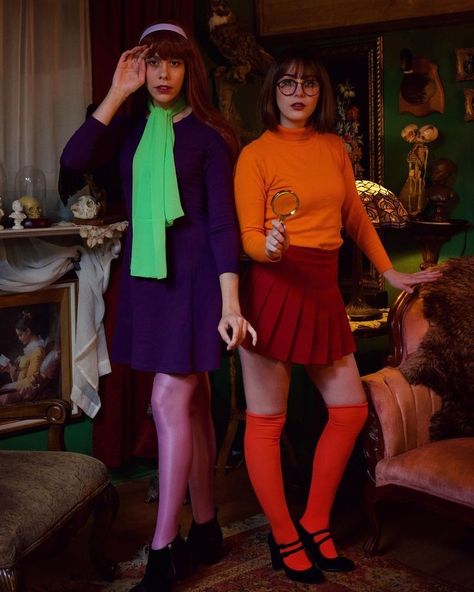 Scooby Doo CosPlay (The Girls) Scooby Doo Disfraz, Shaggy Costume, Velma Costume, Velma Cosplay, Daphne Costume, Barbie Halloween Costume, Daphne And Velma, Diy Costumes Women, Barbie Halloween