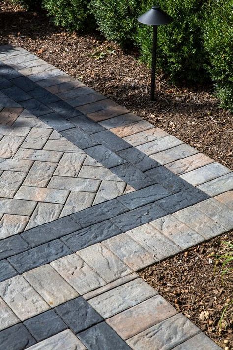 Paving Ideas Outdoor, Walkway Pavers, Pavers Walkway, Front Walkway Landscaping, Aesthetic Backyard, Backyard Aesthetic, Cambridge Pavingstones, Pavers Design, Aesthetic Patio