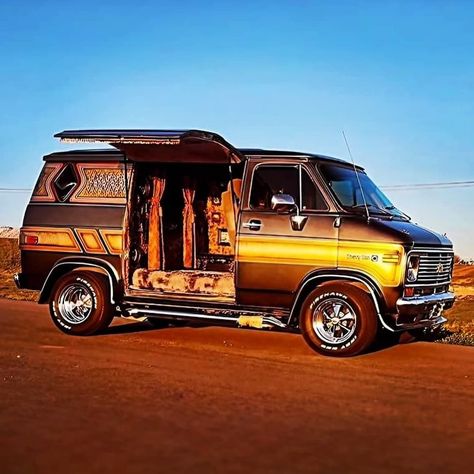 Already Gone Garage (@already_gone_van) • Instagram photos and videos Custom Van Interior, Chevy Astro Van, Gmc Vans, Nice Trucks, Astro Van, Chevy Van, Campervan Life, Panel Truck, Chevy Muscle Cars