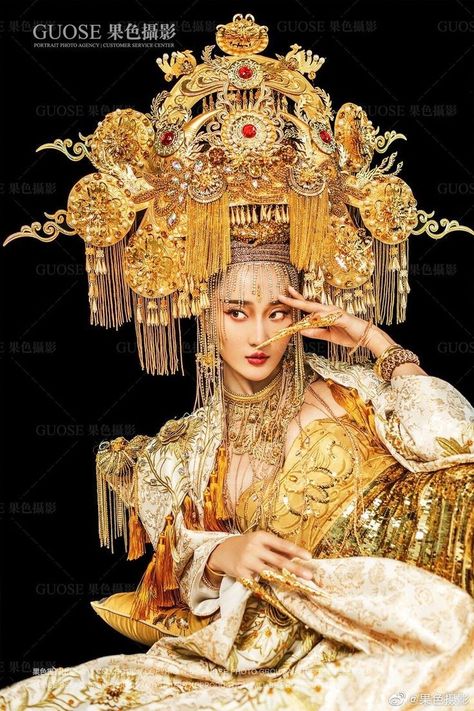 Empress Of China, Chinese Clothing, Fantasy Jewelry, Fantasy Clothing, Fantasy Fashion, Character Outfits, Historical Fashion, Costume Design, Asian Fashion