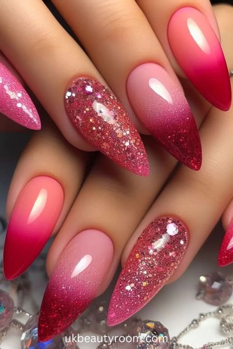 May Nails Ideas Almond, Red And Pink Glitter Nails, Pink Nails With Sparkle, Light Red Nails, Red And Pink Nails, Kid Nails, Birthday Nails Ideas, Rose Gold Nails Glitter, Pink Nail Ideas