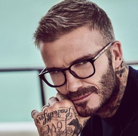 David Beckham Tattoos, David Beckham Style, Hair Today Gone Tomorrow, Eyeglasses Men, Corte De Cabelo Masculino, Men Eyeglasses, David Beckham, Hair And Beard Styles, Chris Hemsworth