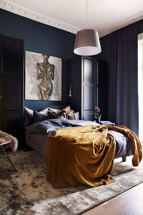 Hollywood Apartment, Blue Bedroom Design, Ett Hem, Gothic Bedroom, Bedroom Decor Cozy, Blue Rooms, Bedroom Green, Blue Bedroom, Diy Bed