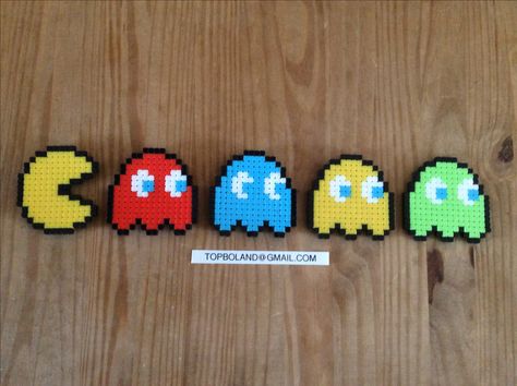 Perler Bead Pacman, Pixel Art Packman, Lego Printmaking, Pixel Pacman, Melt Beads Patterns, Hamma Beads Ideas, Cardboard Box Crafts, Easy Perler Beads Ideas, 3d Perler Bead