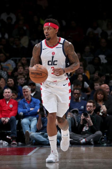 Bradley Beal, Zach Lavine, Basketball Players Nba, Basketball Videos, Warrior 2, Basketball Tips, Nba Logo, Washington Wizards, Nba Season