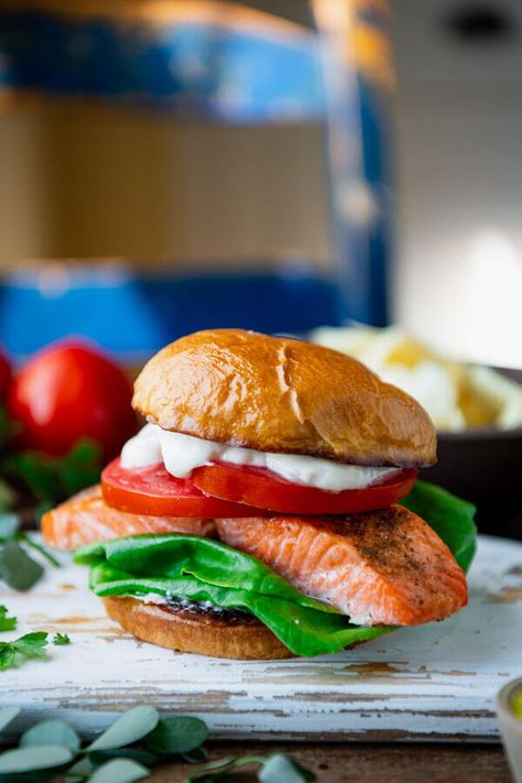 Weeknight Salmon, Salmon Sandwich Recipes, Fried Fish Sandwich, Simple Side Salad, Salmon Sandwich, Blackened Seasoning, Frozen Salmon, Salmon Seasoning, Fish Sandwich