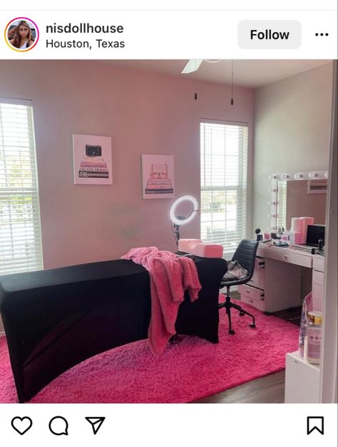 Black Lash Room, Lash Room Ideas, Tech Room, Home Hair Salons, Esthetician Room Decor, Esthetics Room, Spa Room Decor, Esthetician Room, Lash Room