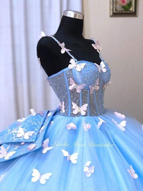 Short Quince Dresses, Slytherin Dresses, Everything Blue, Fairy Tail Wedding, Beautiful Evening Gowns, Long Maxi Dresses, Quinceanera Dresses Blue, Pretty Quinceanera Dresses, Elegant Outfit Classy