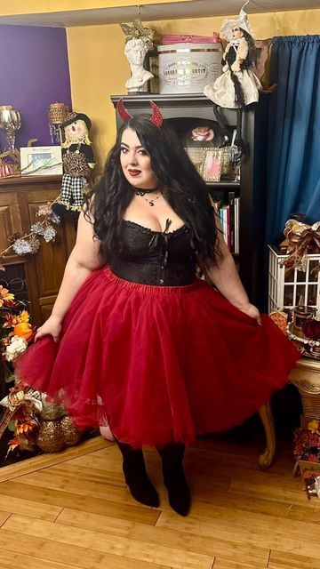 Gabriella Bellicini on Instagram: "She’s a devil. 😈 😆😉😇 I wore this fun devil costume to my sister’s Halloween party this weekend. I dug through my closet and wanted to wear the corset and red tulle skirt, so I added some glittery devil horns and tada!: easy costume! 😂 Corsets and tutu skirts are some of my favorite things to wear, so any excuse will to wear them works for me. I had my husband get some devil horns and wear black to match me, so it could be an easy couple costume as well. I Red Tulle Skirt, Easy Couples Costumes, Devil Costume, Easy Costumes, Tutu Skirt, Couples Costumes, Costumes For Women, Wearing Black, Tulle Skirt