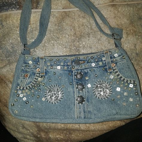 Jean Jacket Purse. Never Used. Perfect Condition Jean Shoulder Bag, Recreate Looks, Thrift Gifts, Jean Pocket Purse, 2000s Purse, Thrift Manifestation, Thrift Wishlist, Thrift Board, Cutesy Outfit