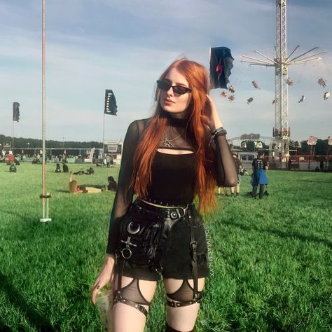 Edgy Festival Outfit, Metal Concert Outfit, Sick New World, Rock Festival Outfit, Olivia Emily, Concert Outfit Rock, Gig Outfit, Metal Outfit, Rock Fest