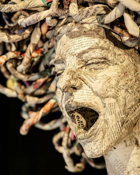 Newspaper Sculpture, 3d Paper Sculpture, Cardboard Art Sculpture, Medusa Art, High School Art Projects, Art Newspaper, Paper Art Sculpture, A Level Art Sketchbook, Mannequin Art